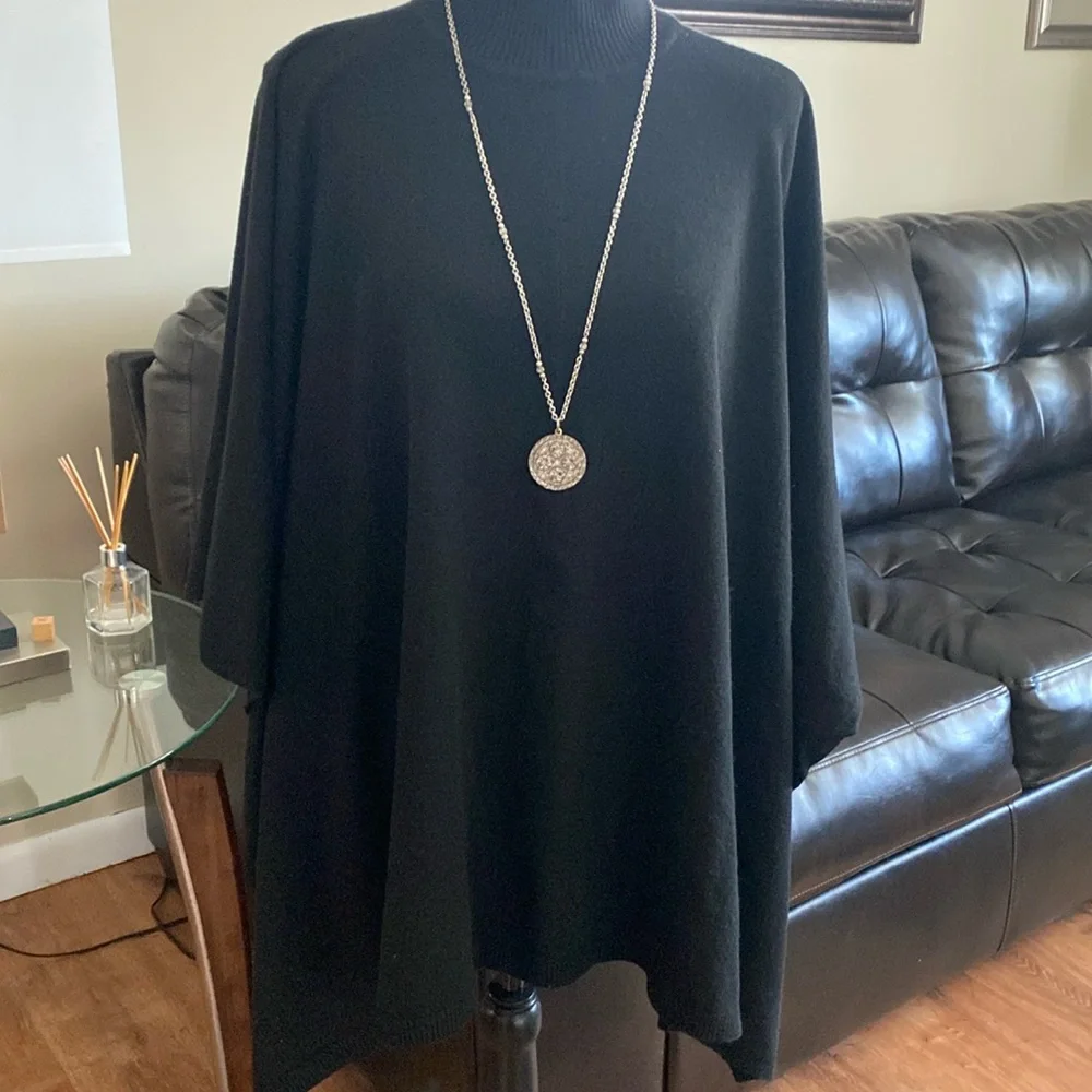 LAUREN RALPH LAUREN TURTLENECK WRAP SHAWL ONE SIZE BLACK - Picture 2 of 8